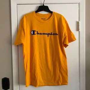 Champion tshirt